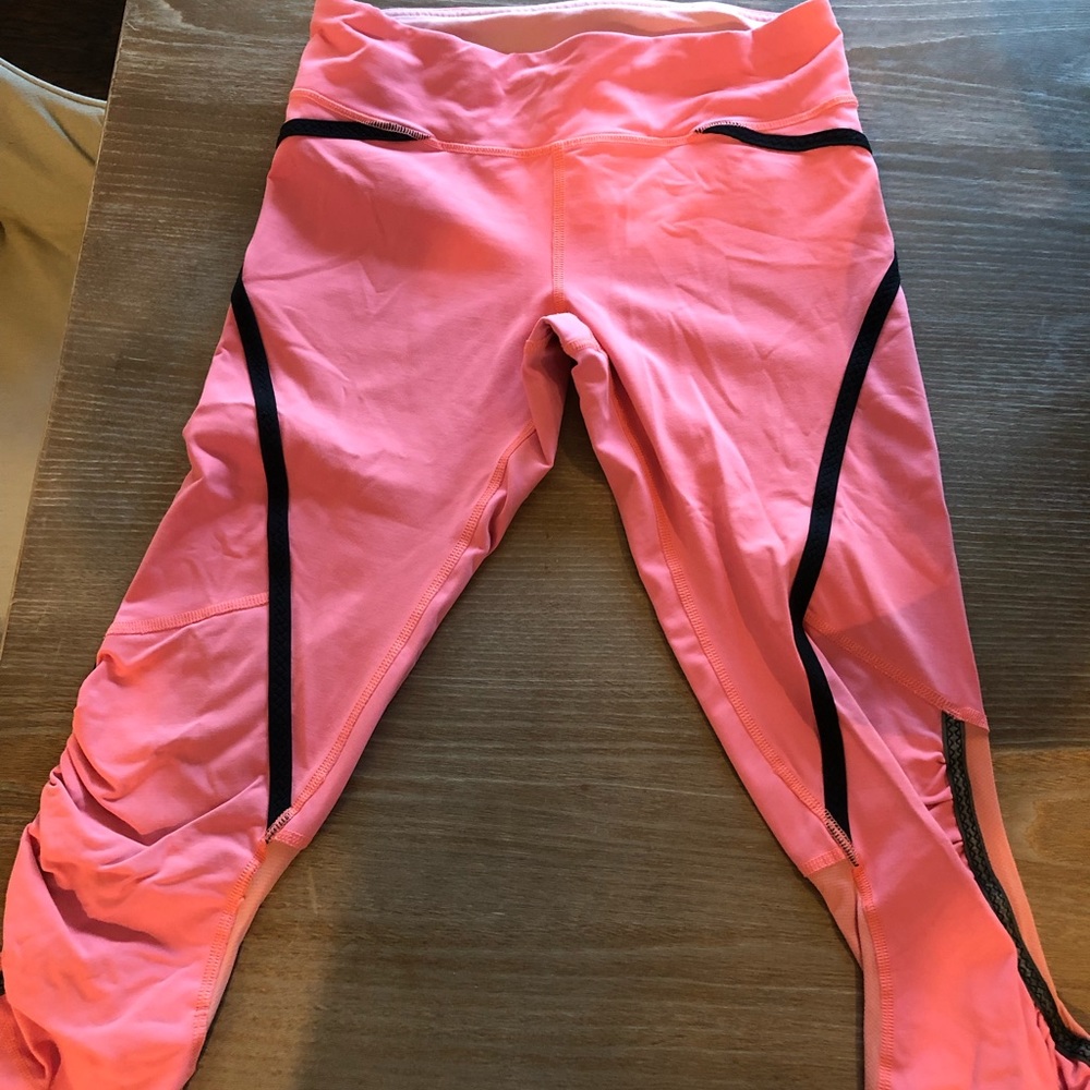 Lululemon crops